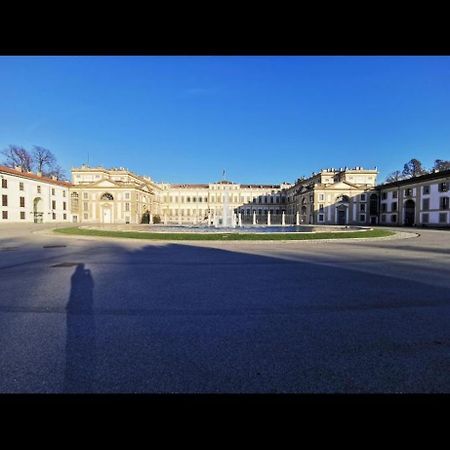 La Casa Di Greta Apartment Monza Bagian luar foto